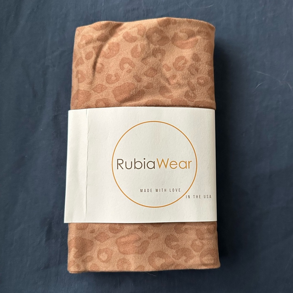 NWT RubiaWear Legwarmers